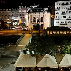 stara-louka-apartments.karlovyvary-hotels.com/